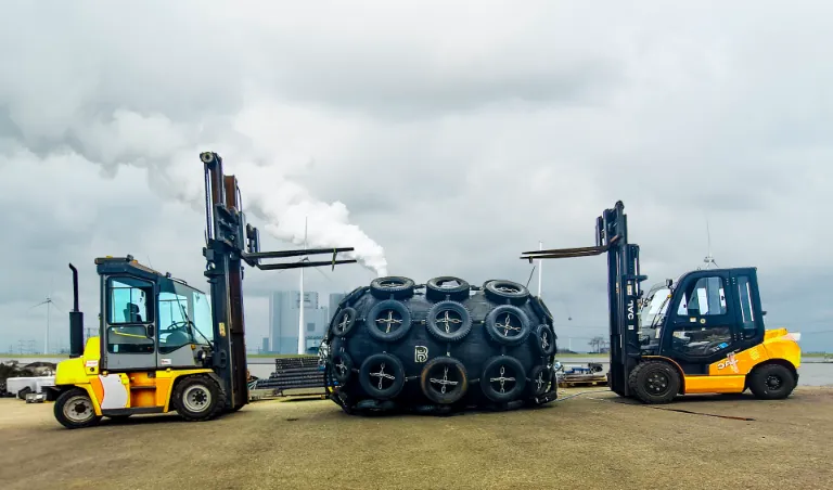 Yokohama Fender in Stock in Norway in Stavanger